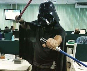 "Star Wars Day" reuniu funcionários caracterizados de Star Wars na empresa - Foto: Divulgação