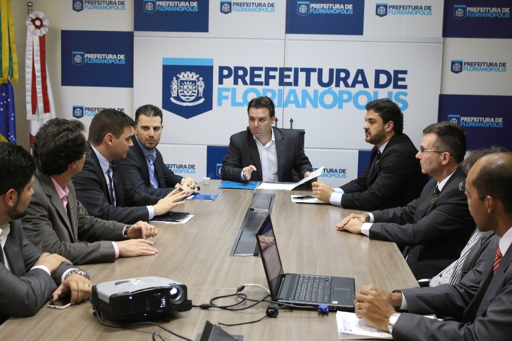Texto final do Projeto foi definido em 15/09/2015 no gabinete do prefeito de Florianópolis.